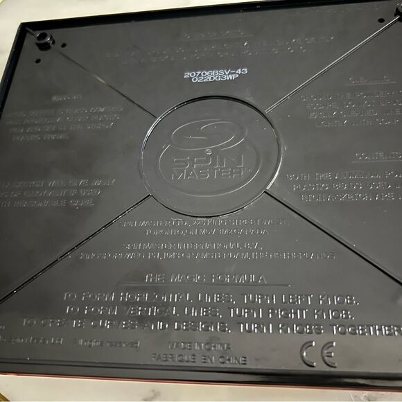 Etch A Sketch Magic Screen Red Spin Master 33700 EUC 2016 - Picture 3 of 3